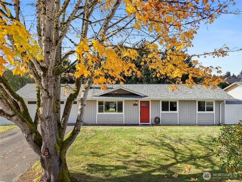 Photo of 2412 21st Street SE, Puyallup, WA 98374 (MLS # 2448985) Photo of 2412 21st Street SE, Puyallup, WA 98374 (MLS # 2448985)
