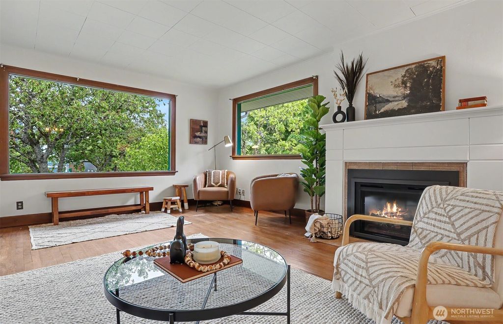 Photo of 7559 14th Avenue NW, Seattle, WA 98117 (MLS # 2523692)