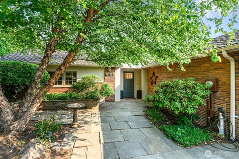 Photo of 5120 NE 54th Street, Seattle, WA 98105 (MLS # 2512654)