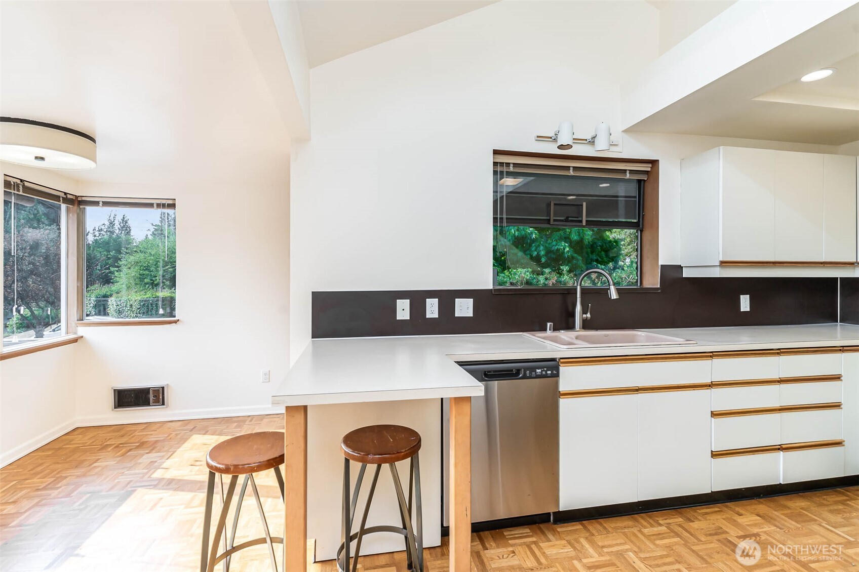 5120 NE 54th Street