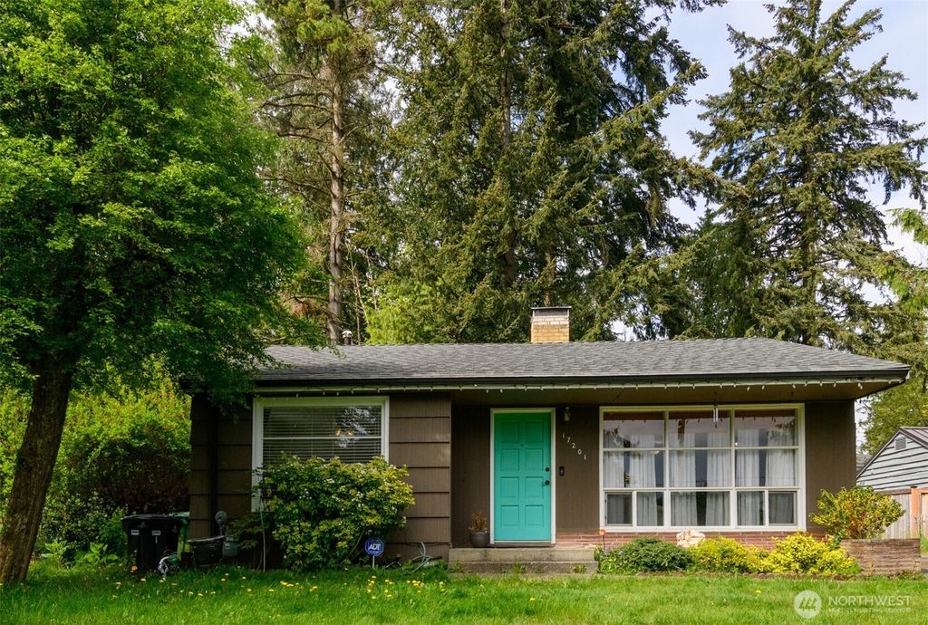 Photo of 17201 8th Avenue NE, Shoreline, WA 98155 (MLS # 2367879)