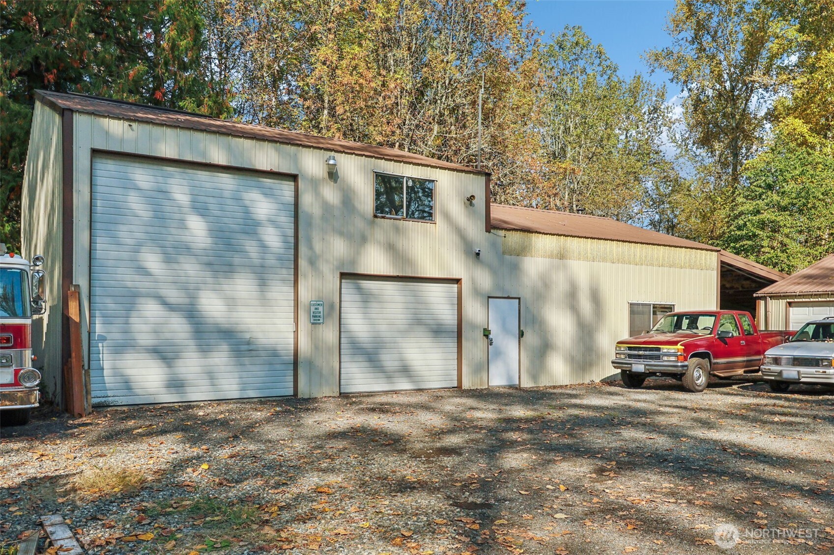 27515 Entwhistle Road E