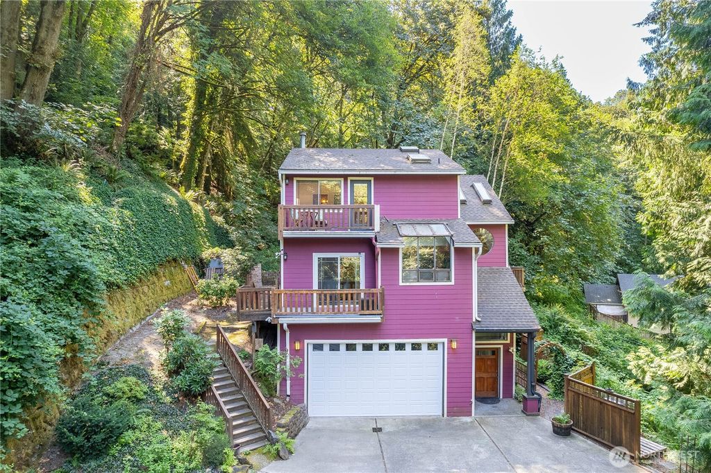 Photo of 13808 Holmes Point Drive NE, Kirkland, WA 98034 (MLS # 2339211)