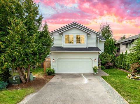 Photo of 12612 20th Drive SE, Everett, WA 98208 (MLS # 1967147)