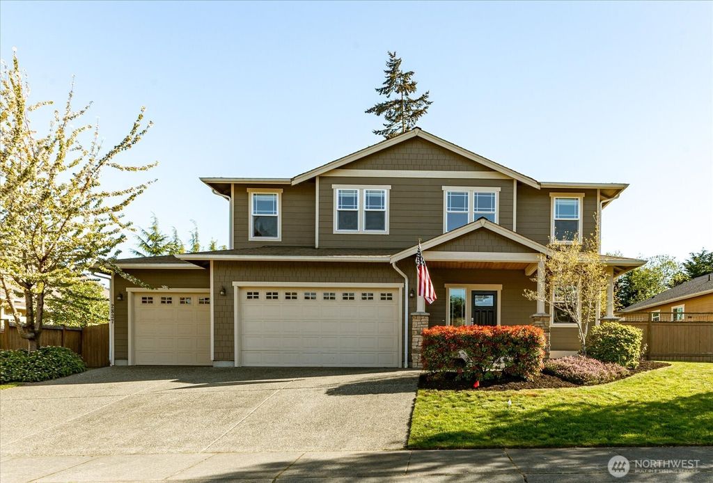 Photo of 2837 SW Fairway Point Drive, Oak Harbor, WA 98277 (MLS # 2515788)