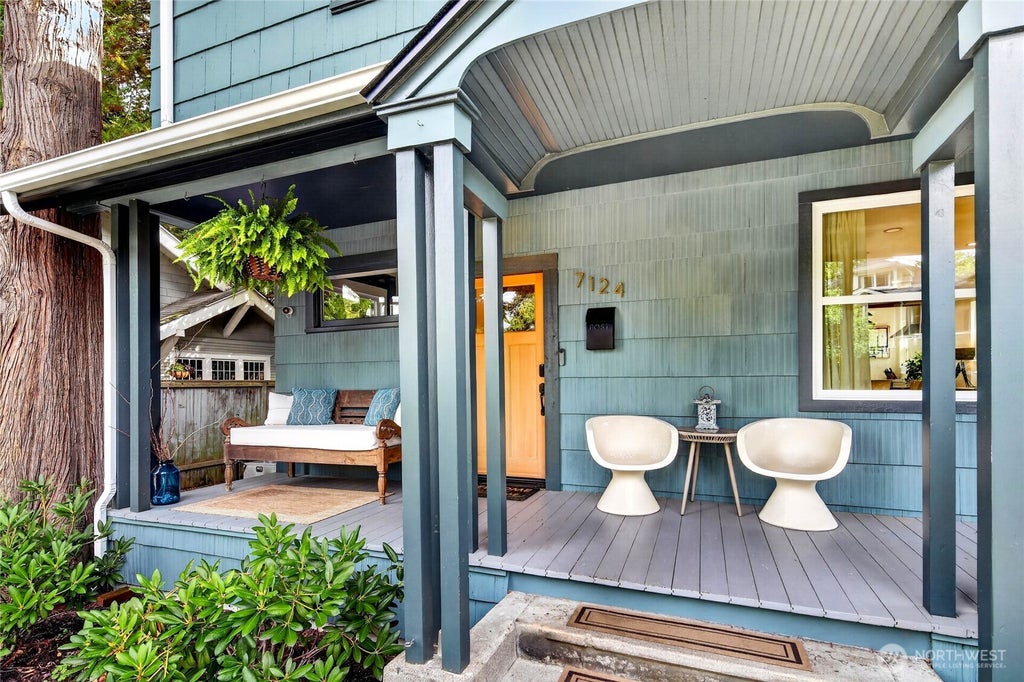 Photo of 7124 Wright Avenue SW, Seattle, WA 98136 (MLS # 2582719)