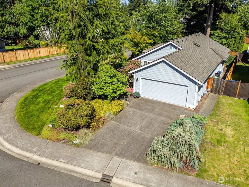 Photo of 23211 SE 240th Way, Maple Valley, WA 98038 (MLS # 2235699)