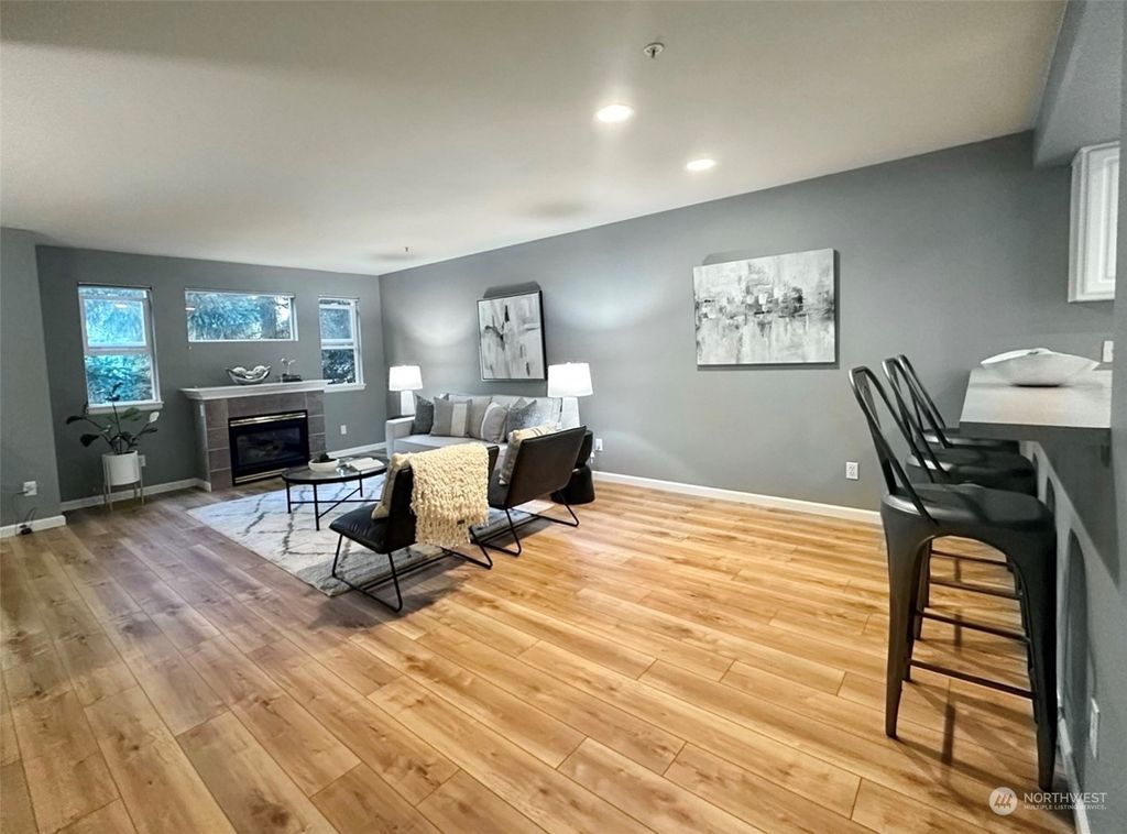 Photo of 5733 186th Pl Pl SW #E, Lynnwood, WA 98037 (MLS # 2160378)