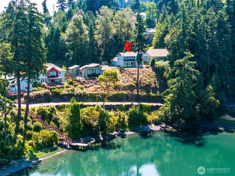 Photo of 931 Oyster Bay Court, Bremerton, WA 98312 (MLS # 2386956)