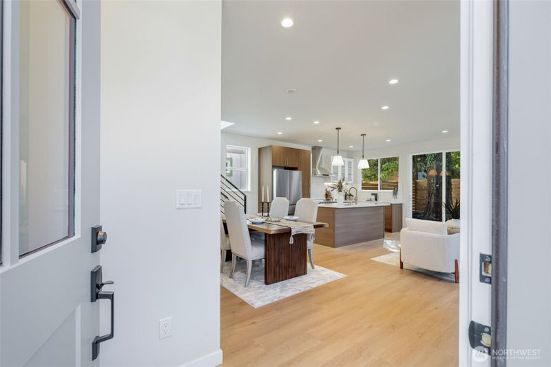 121 N 136th Street
