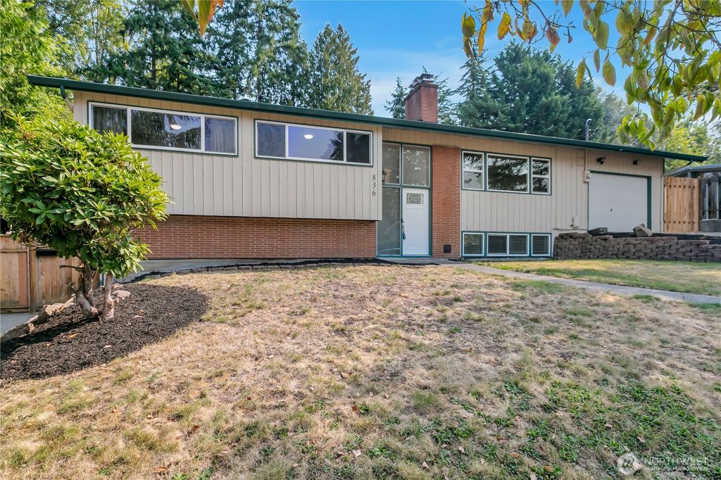 Photo of 836 Hilltop Avenue, Kent, WA 98031 (MLS # 2429615)