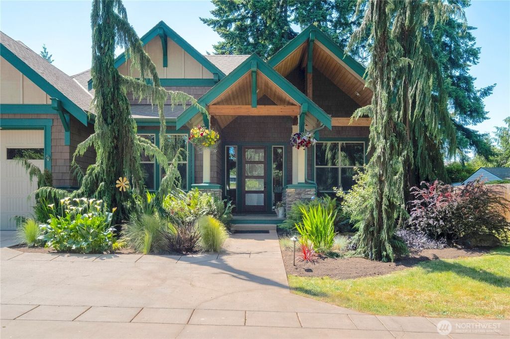 Photo of 19642 8th Avenue S, Des Moines, WA 98148 (MLS # 2416832)