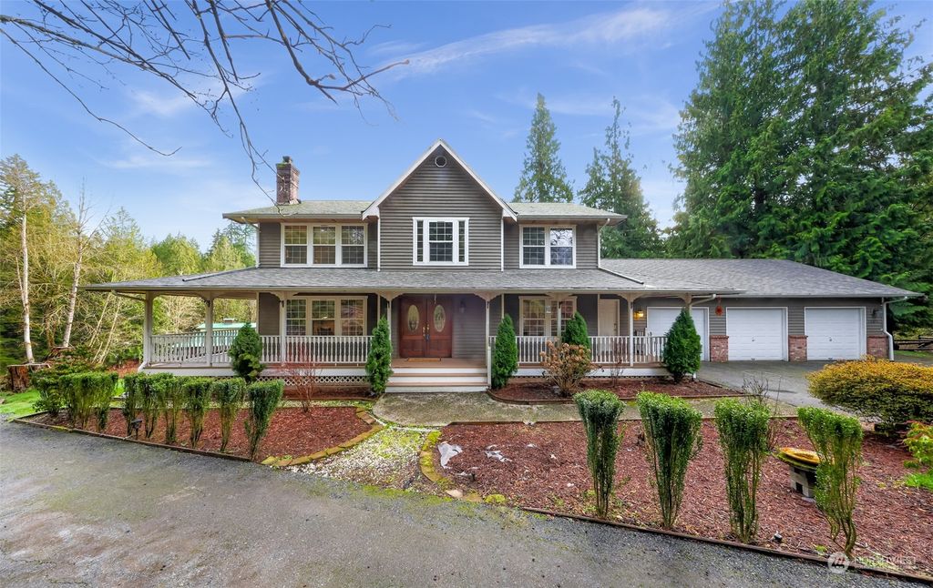 Photo of 16011 10th Street SE, Snohomish, WA 98290 (MLS # 2323370)