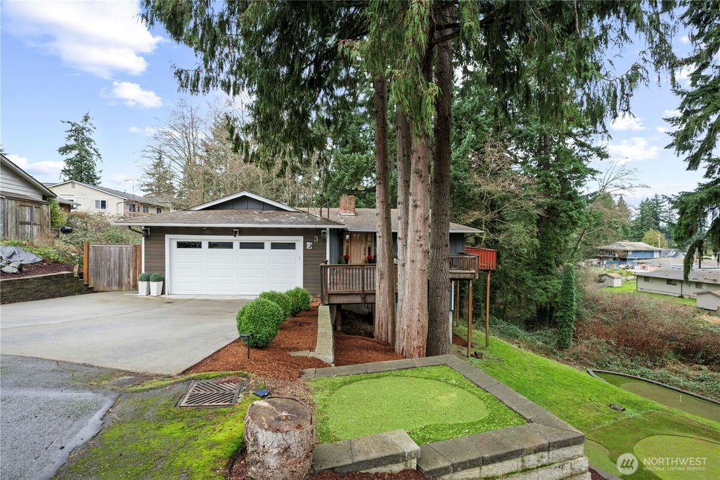 Photo of 3 74th Street SW, Everett, WA 98203 (MLS # 2474979)