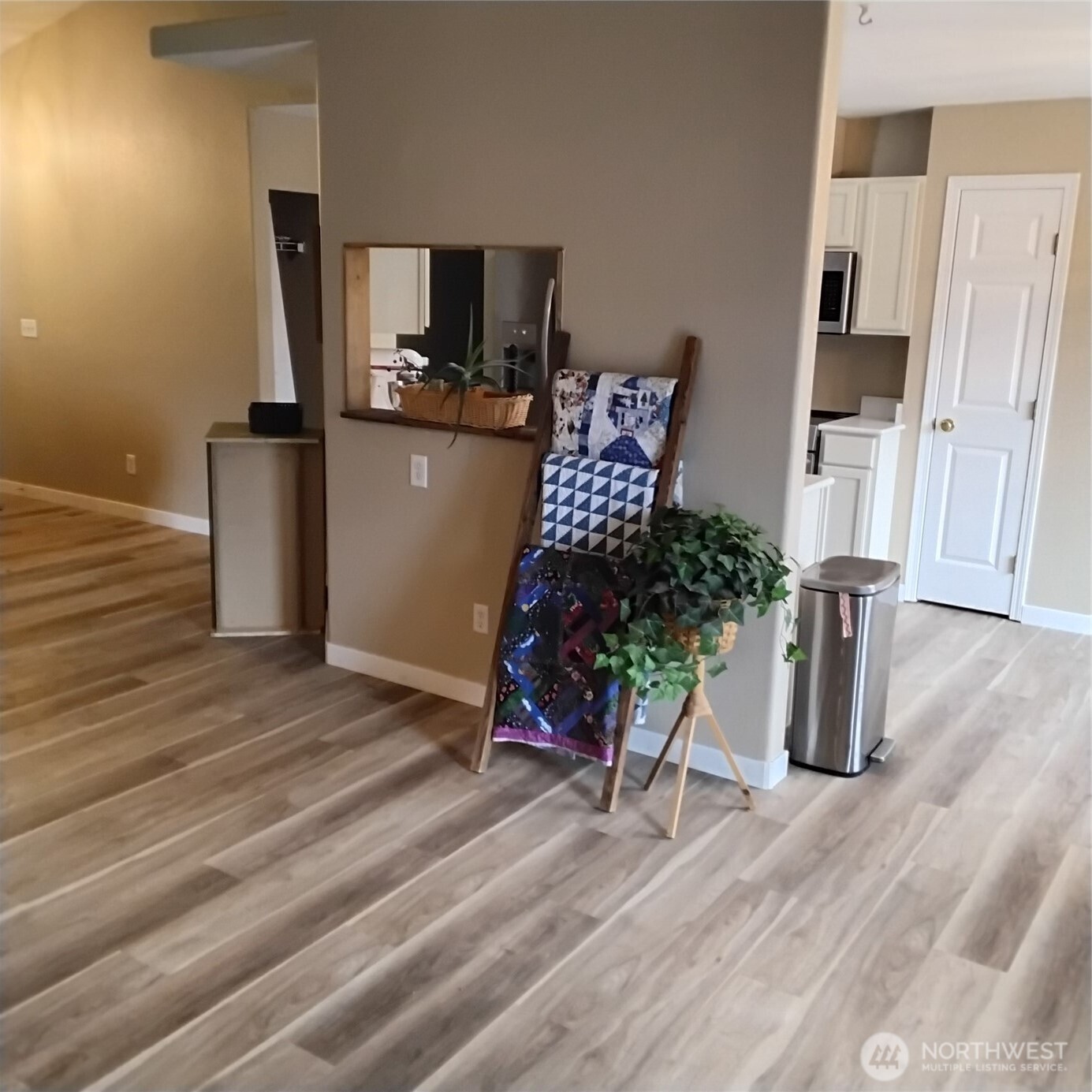 308 Callendar Street NW