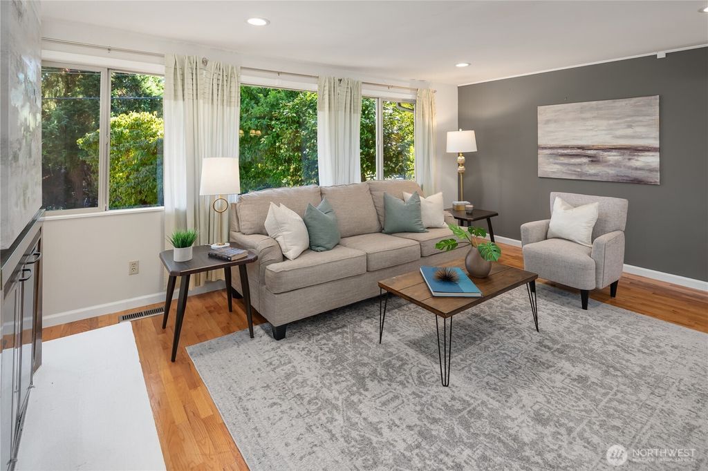 Photo of 12634 SE 30th Street, Bellevue, WA 98005 (MLS # 2417345)