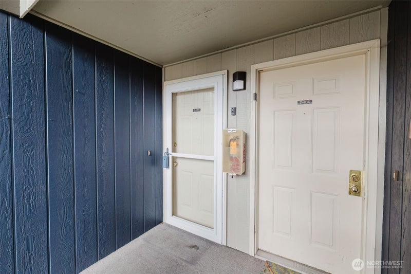 3580 Narrows View Lane NE 103