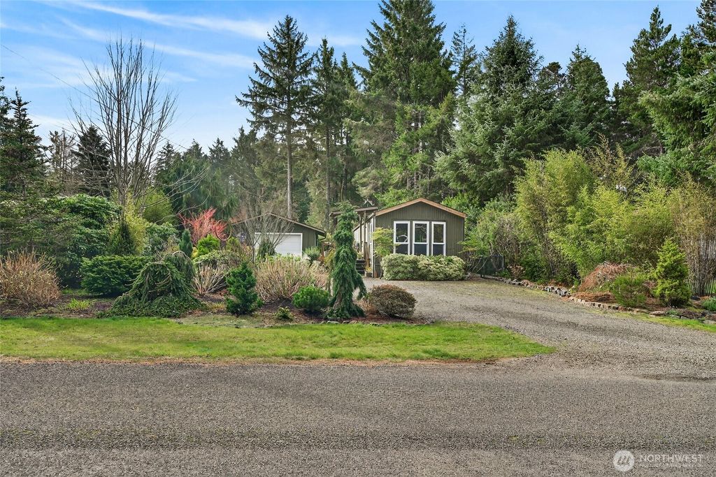 Photo of 1710 195th Street, Long Beach, WA 98631 (MLS # 2490055)