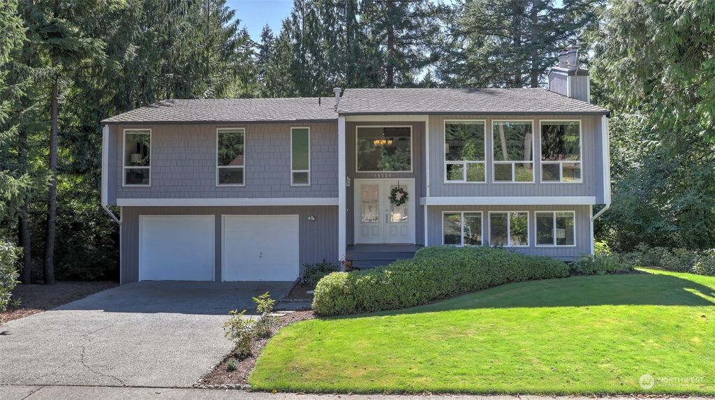 Photo of 15525 SE 175th Court, Renton, WA 98058 (MLS # 2151900)