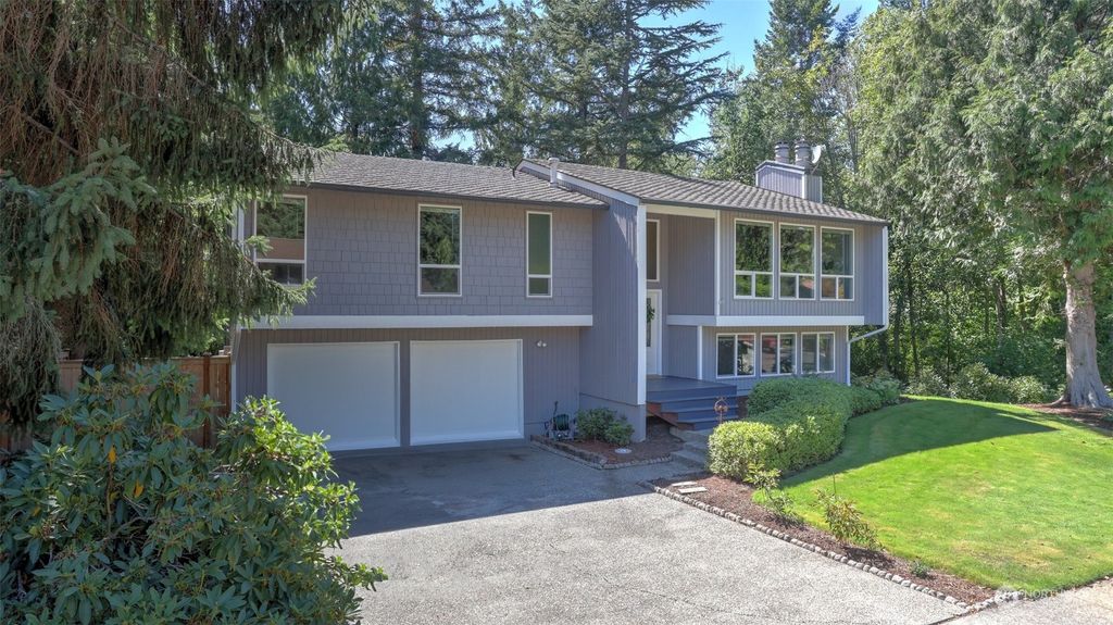 Photo of 15525 SE 175th Court, Renton, WA 98058 (MLS # 2151900)