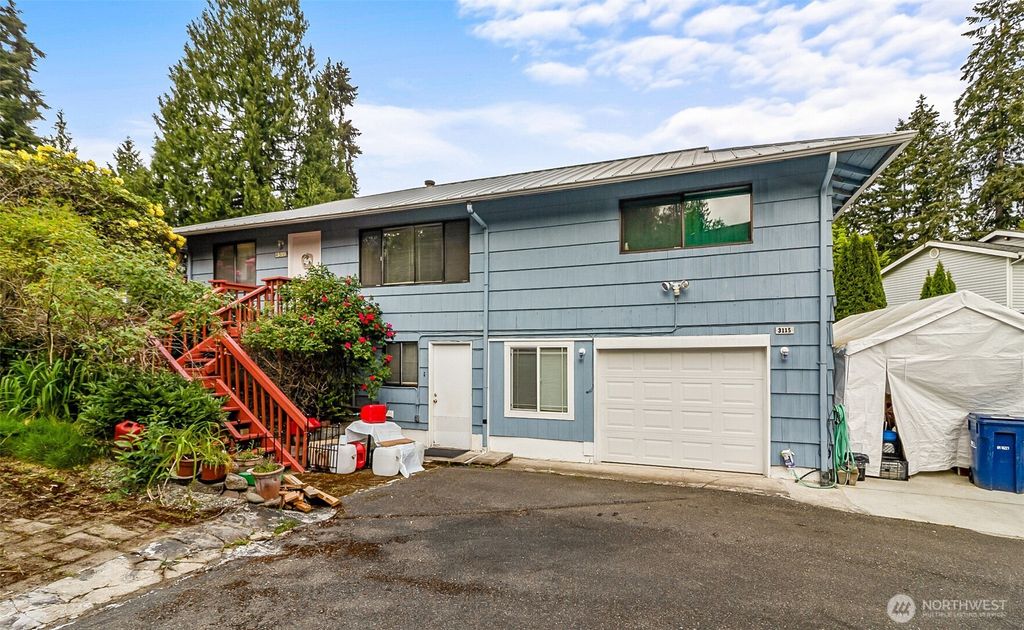 Photo of 3115 170th Street SW, Lynnwood, WA 98037 (MLS # 2525379)
