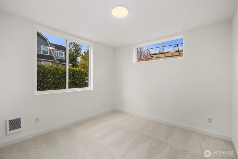516 N 102nd Street