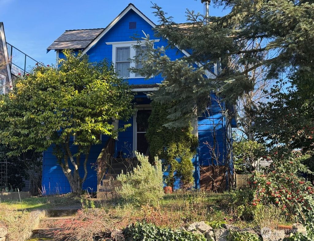 Photo of 3446 39th Avenue SW, Seattle, WA 98116 (MLS # 2519603)