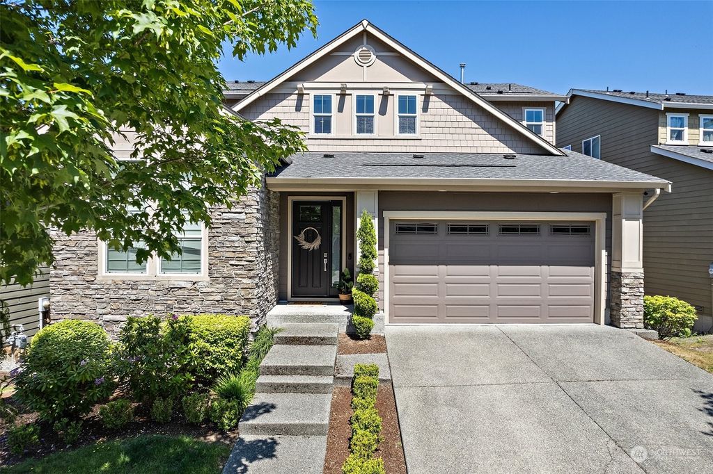 Photo of 9116 Brinkley Avenue SE, Snoqualmie, WA 98065 (MLS # 2125265)