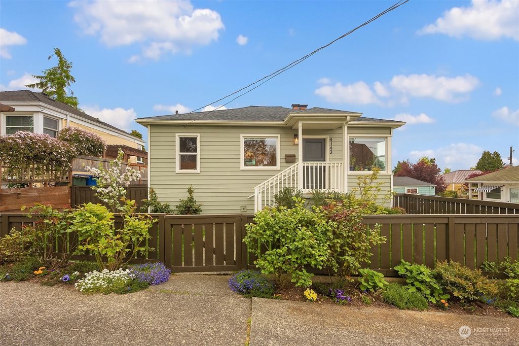 Photo of 4143 SW Kenyon Street, Seattle, WA 98136 (MLS # 2056932)