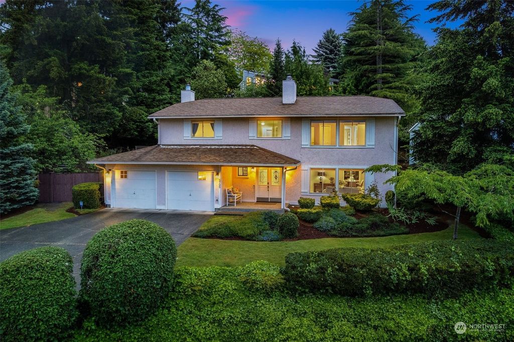 Photo of 5700 137th Place SE, Bellevue, WA 98006 (MLS # 2226285)
