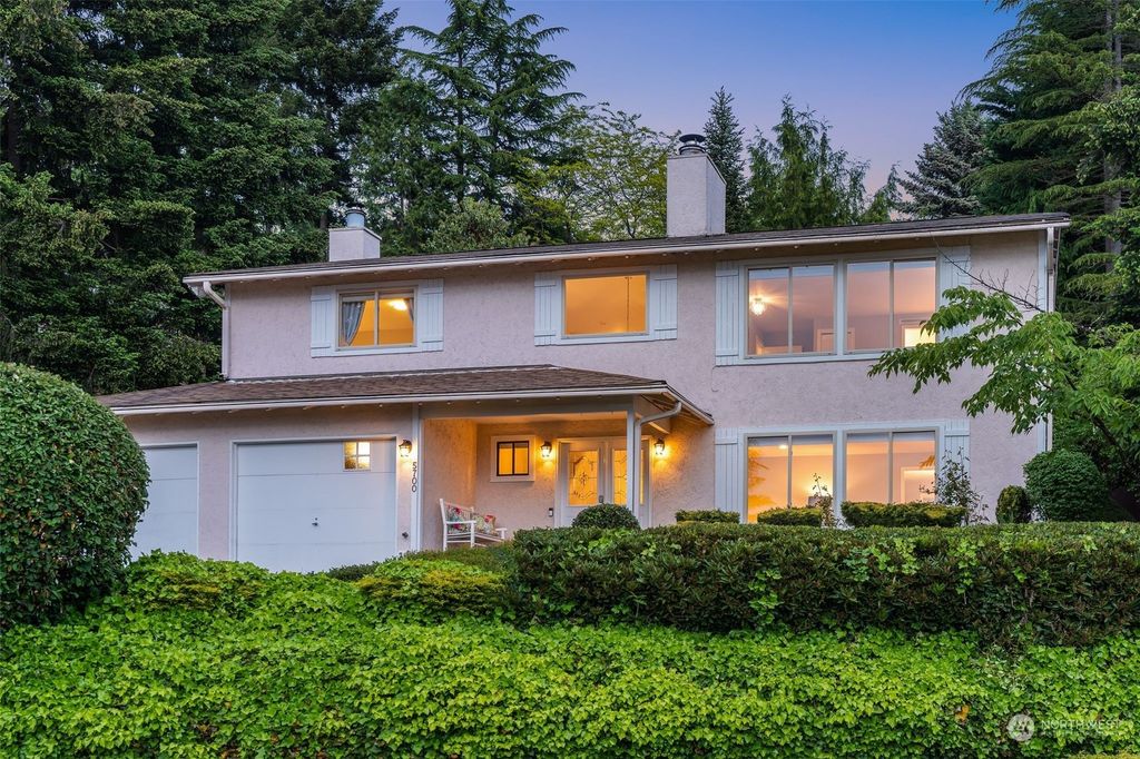 Photo of 5700 137th Place SE, Bellevue, WA 98006 (MLS # 2226285)