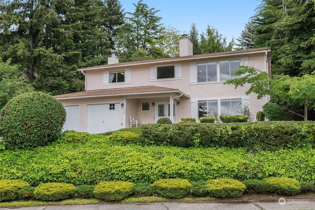 Photo of 5700 137th Place SE, Bellevue, WA 98006 (MLS # 2226285)