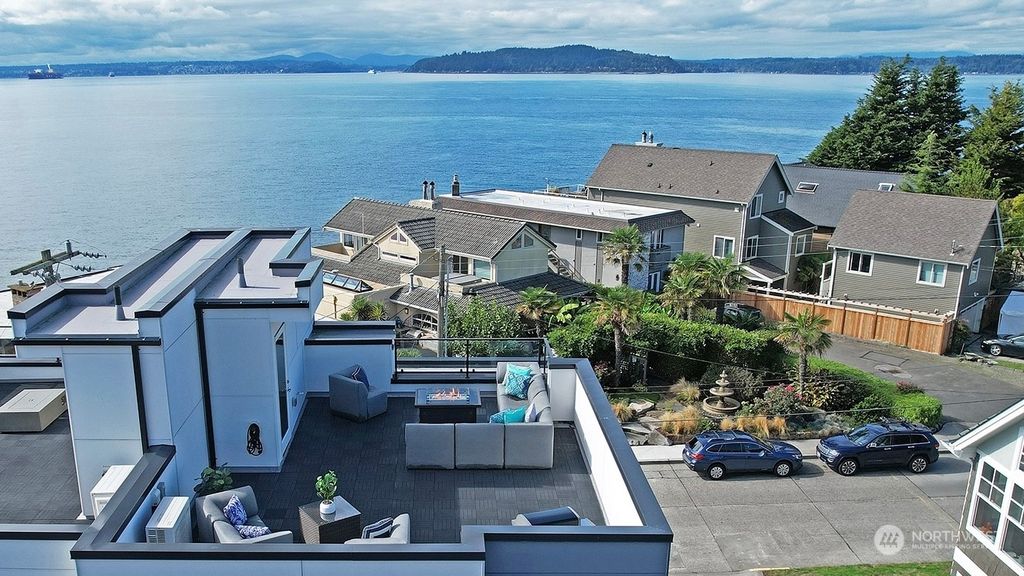 Photo of 3224 Alki Avenue SW, Seattle, WA 98116 (MLS # 2168033)