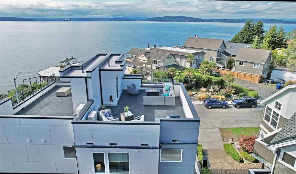 Photo of 3224 Alki Avenue SW, Seattle, WA 98116 (MLS # 2168033)