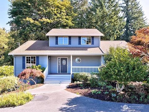 Photo of 721 Crown Drive #1, Everett, WA 98203 (MLS # 2446461)