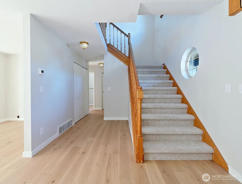 Photo of 721 Crown Drive #1, Everett, WA 98203 (MLS # 2446461)
