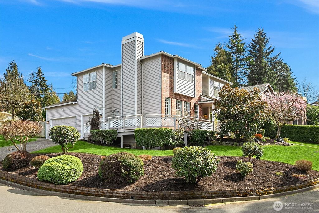 Photo of 18126 6th Place SW, Normandy Park, WA 98166 (MLS # 2346601)