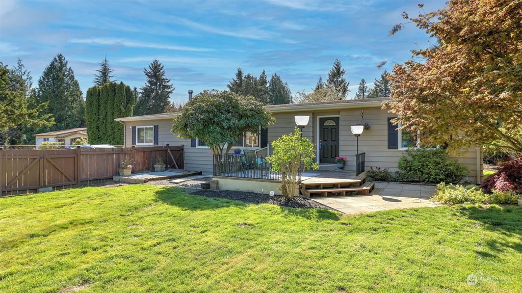 Photo of 12829 158th Avenue SE, Renton, WA 98059 (MLS # 2226518)