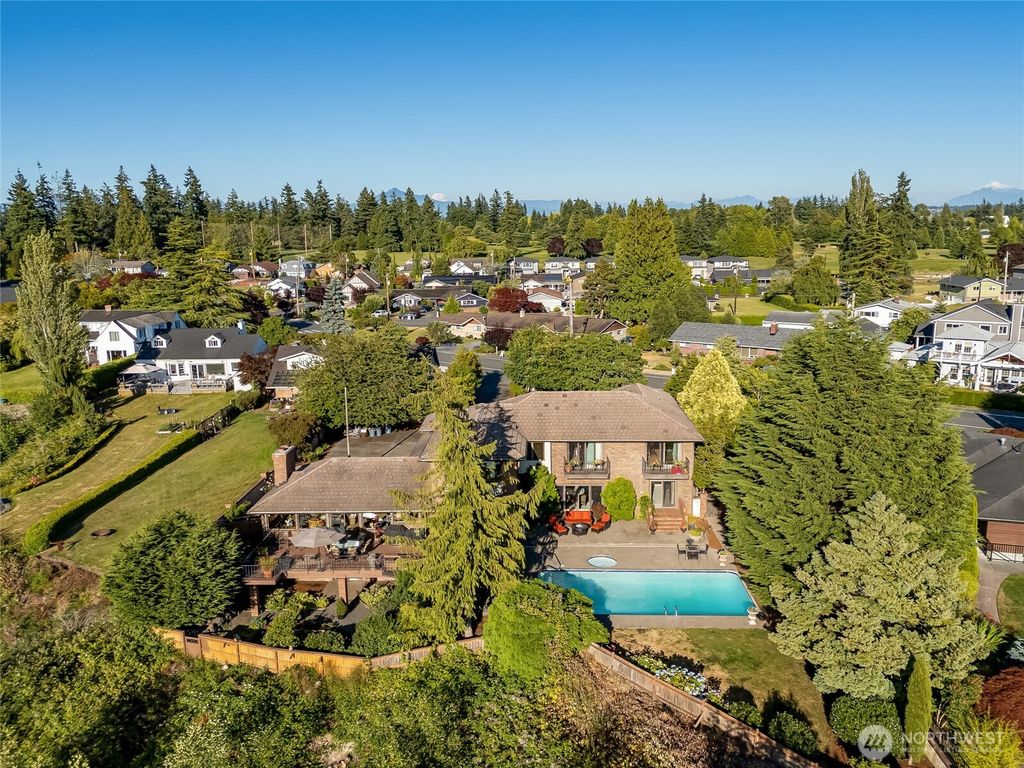 Photo of 416 Alverson Boulevard, Everett, WA 98201 (MLS # 2434914)