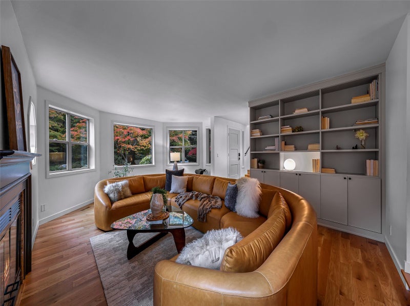 349 Viewcrest Road