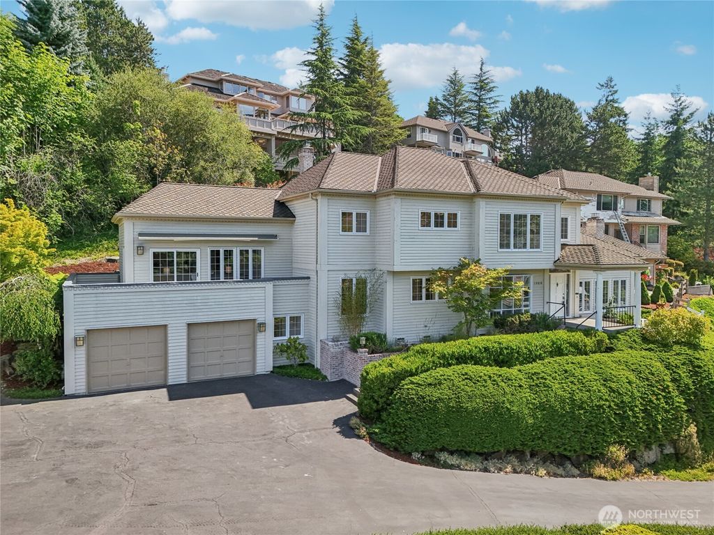 Photo of 13810 SE 51st Place, Bellevue, WA 98006 (MLS # 2401684)