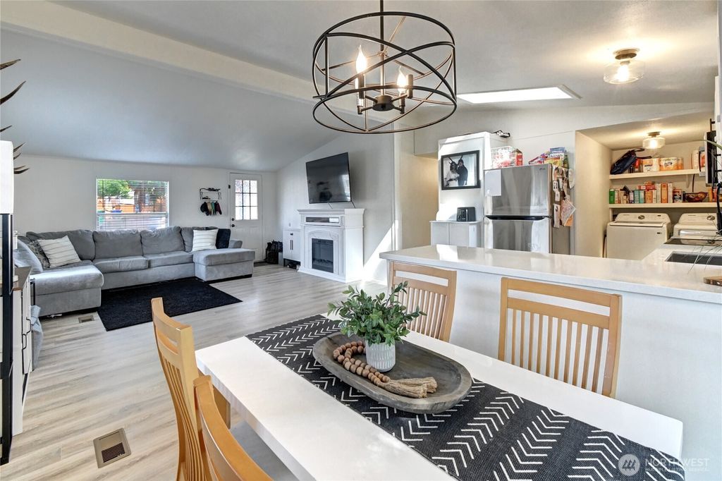 Photo of 8914 12th Place SE, Lake Stevens, WA 98258 (MLS # 2433208)
