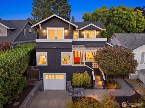 Photo of 2536 31st Avenue W, Seattle, WA 98199 (MLS # 2581383)
