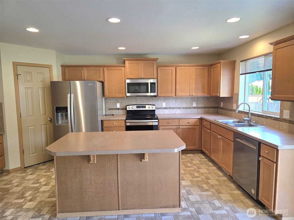 Photo of 15738 104th Avenue SE, Yelm, WA 98597 (MLS # 2548737)