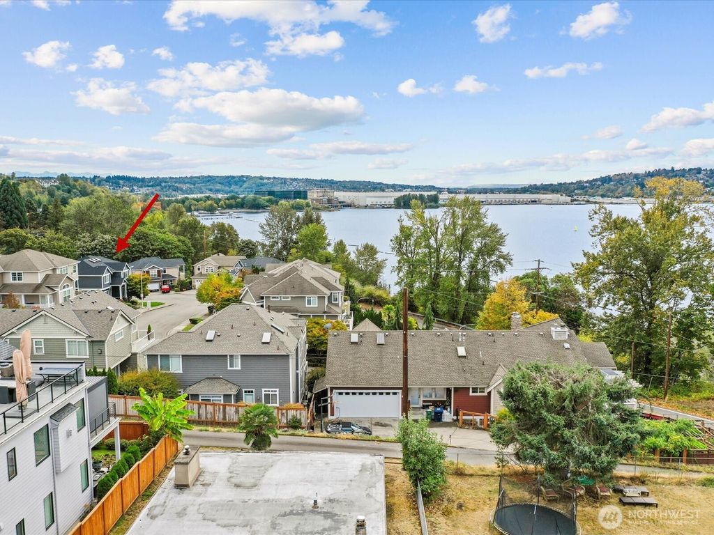 Photo of 2626 Williams Avenue N, Renton, WA 98056 (MLS # 2439896)