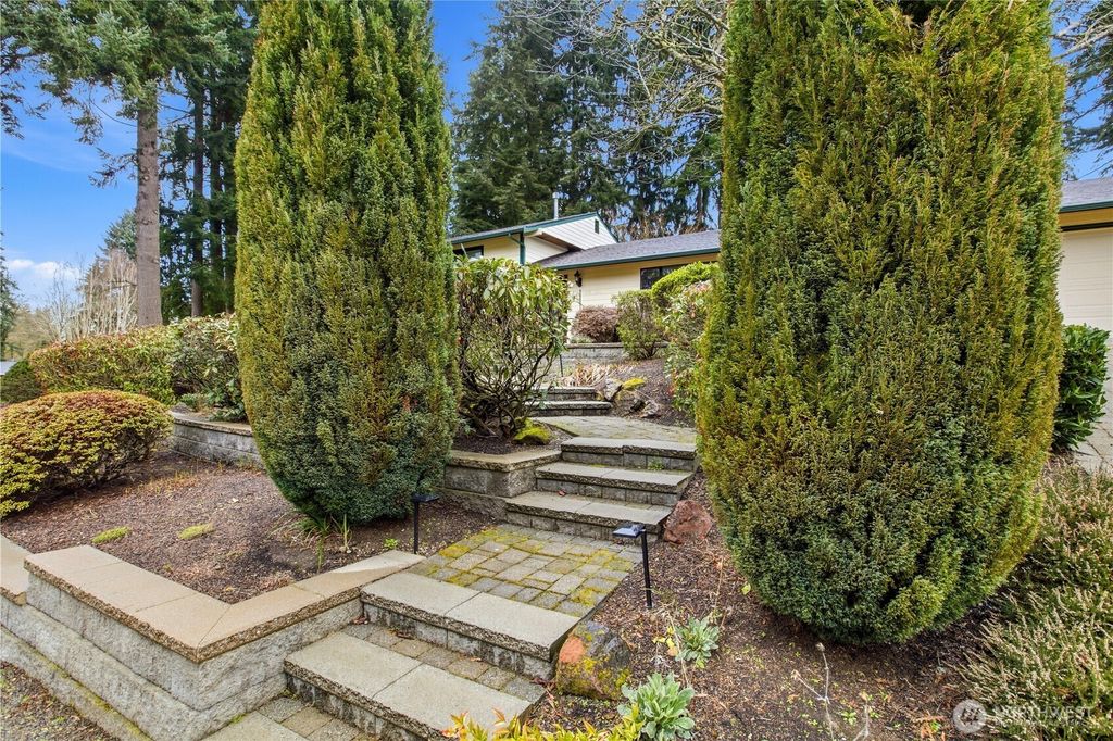 Photo of 29820 6th Avenue S, Federal Way, WA 98003 (MLS # 2490786)