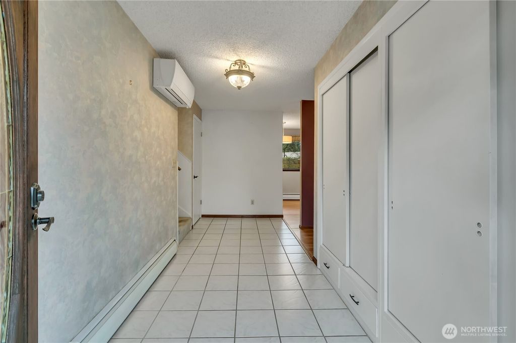 Photo of 29820 6th Avenue S, Federal Way, WA 98003 (MLS # 2490786)