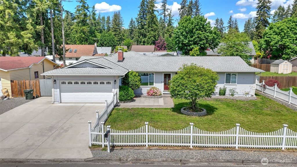 Photo of 14628 SE 142nd Street, Renton, WA 98059 (MLS # 2380913)