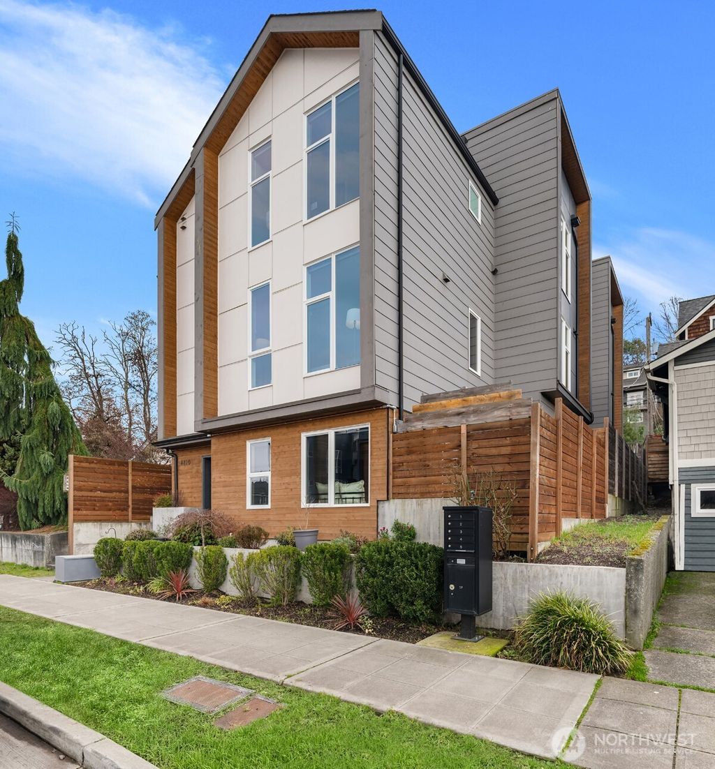 Photo of 4810 Delridge Way SW #E, Seattle, WA 98106 (MLS # 2468053)