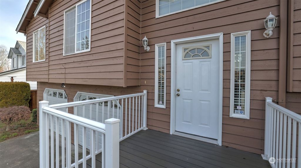 Photo of 441 Hawthorne Avenue S, Pacific, WA 98047 (MLS # 2031971)